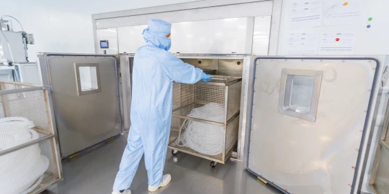 Tubes en Silicone vs. Tubes en TPE : Comment choisir la solution adaptée aux bioprocédés